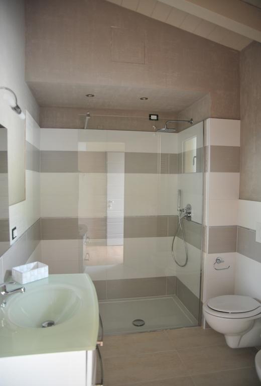 Agriturismo Le Fontane Sale Marasino Zimmer foto