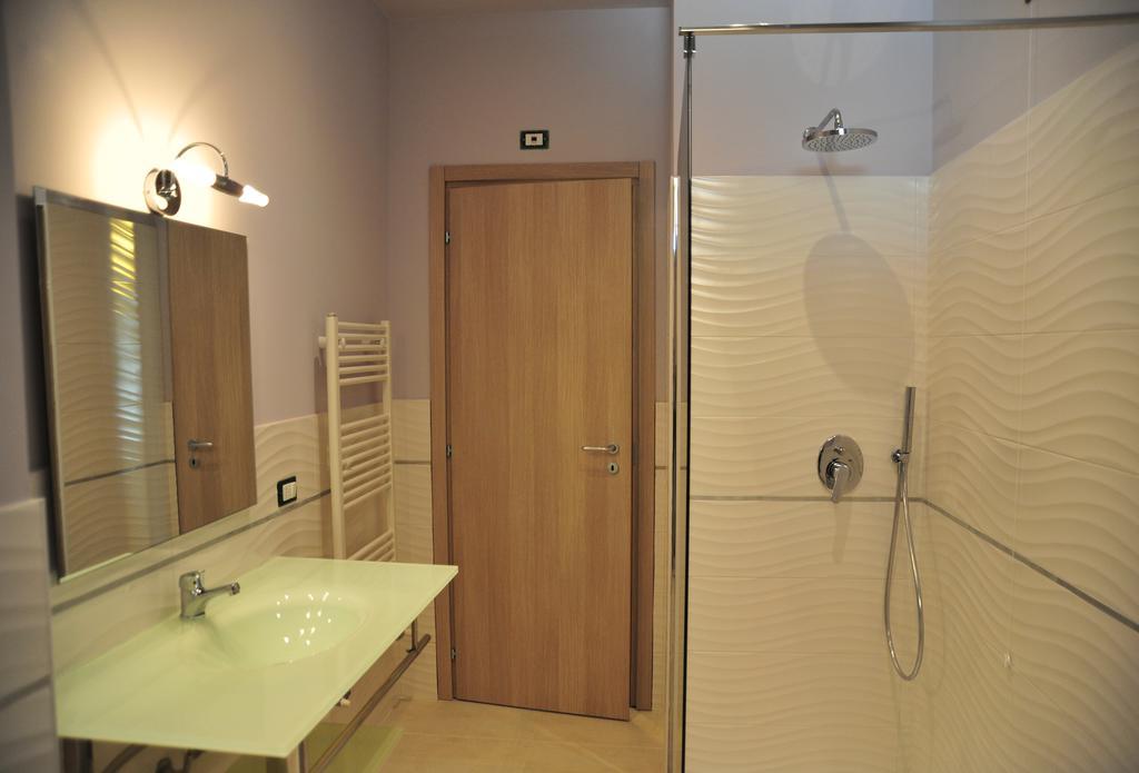 Agriturismo Le Fontane Sale Marasino Zimmer foto